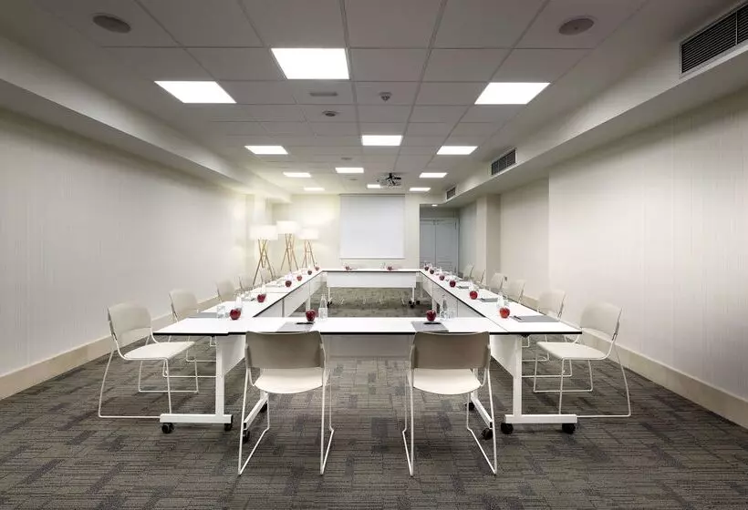 בית מלון כפרי Barcelo Bilbao Nervion