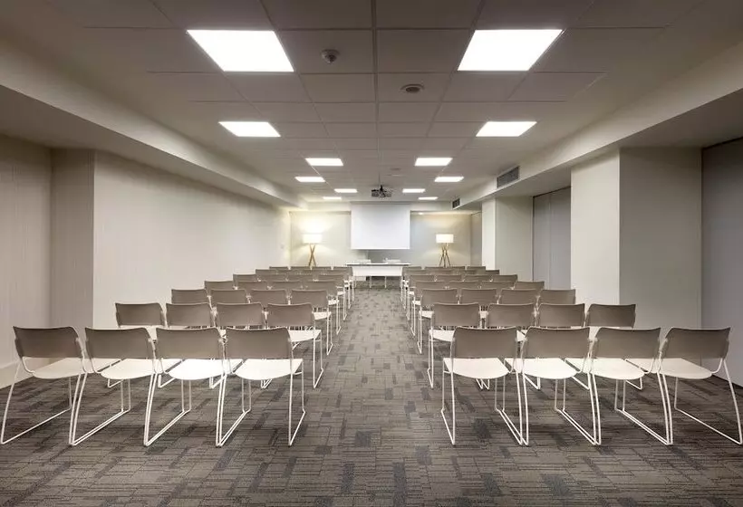 בית מלון כפרי Barcelo Bilbao Nervion