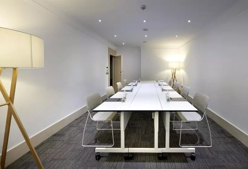 בית מלון כפרי Barcelo Bilbao Nervion