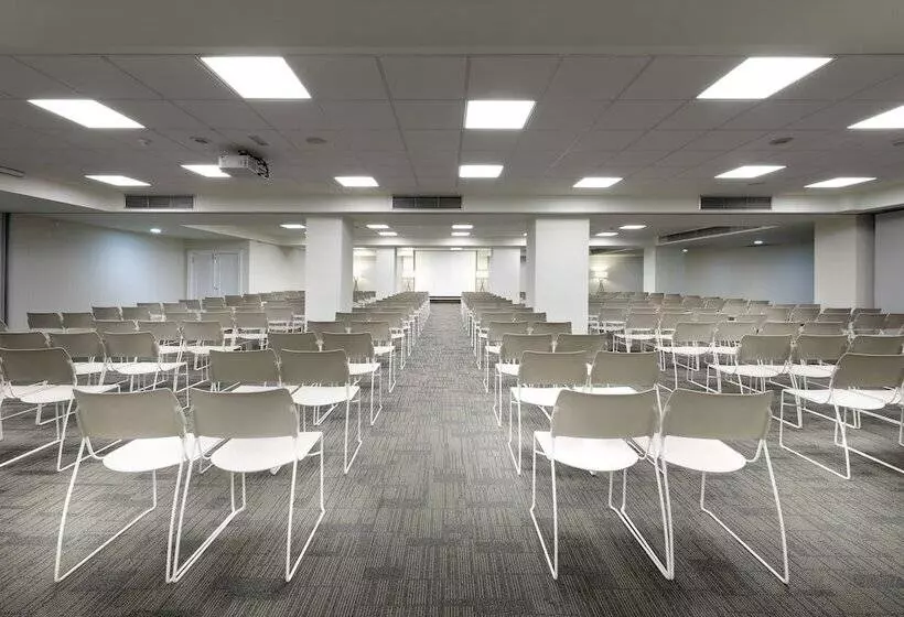 בית מלון כפרי Barcelo Bilbao Nervion