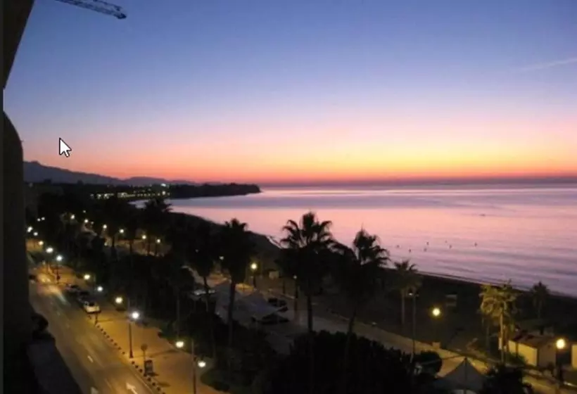 ホテル Buenavista