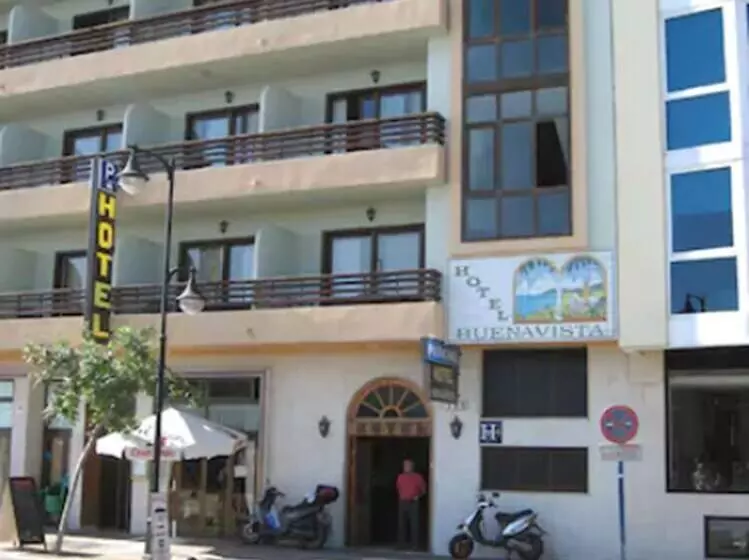 ホテル Buenavista