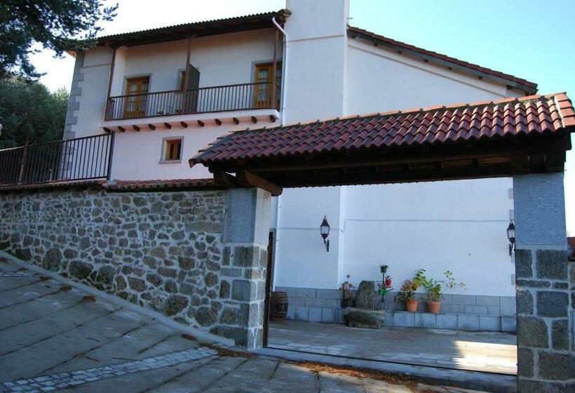 هتل Casitas Cinco Castaños