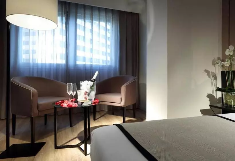 Отель Exe Rey Don Jaime