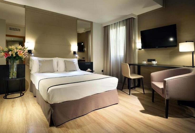 هتل Exe Rey Don Jaime