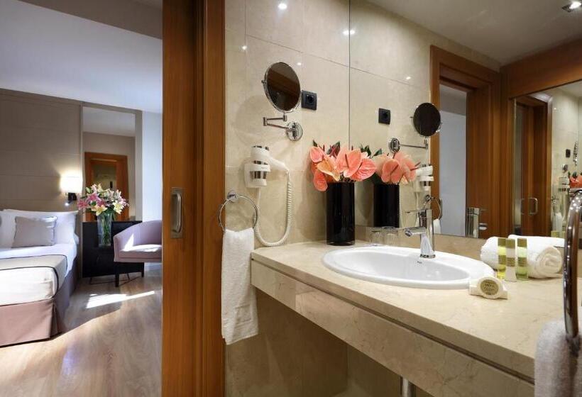 هتل Exe Rey Don Jaime