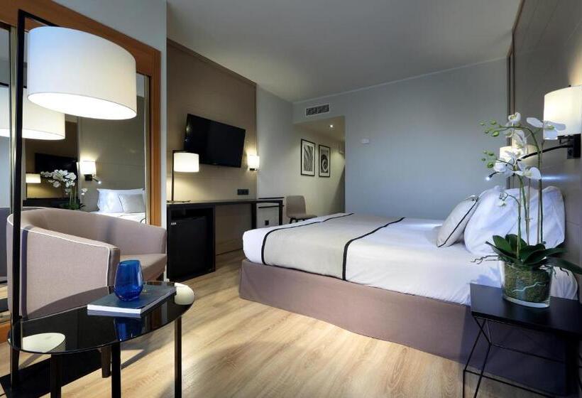 هتل Exe Rey Don Jaime