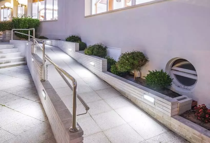 هتل Ght Aquarium & Spa