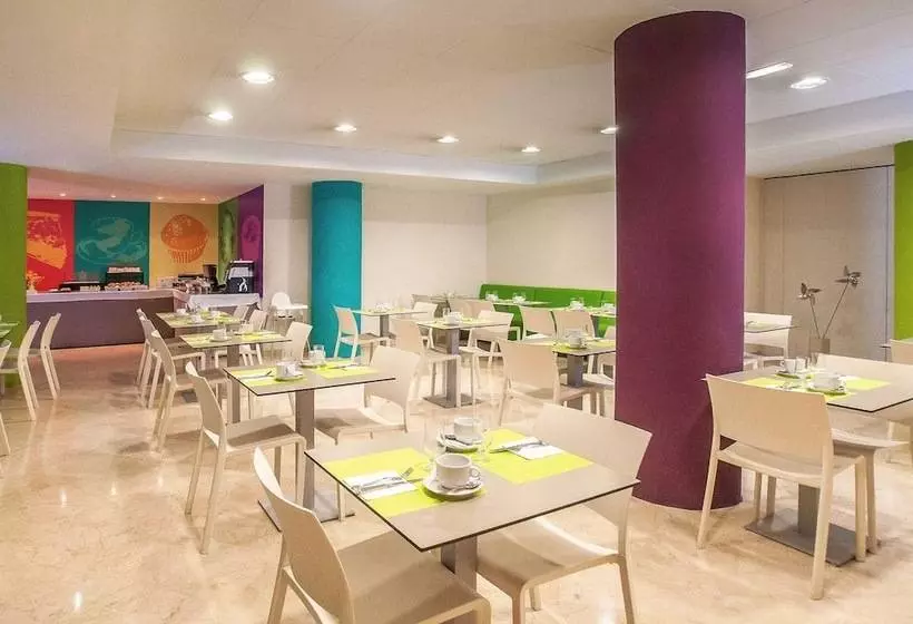 Hotel Ibis Styles Zaragoza Ramiro I