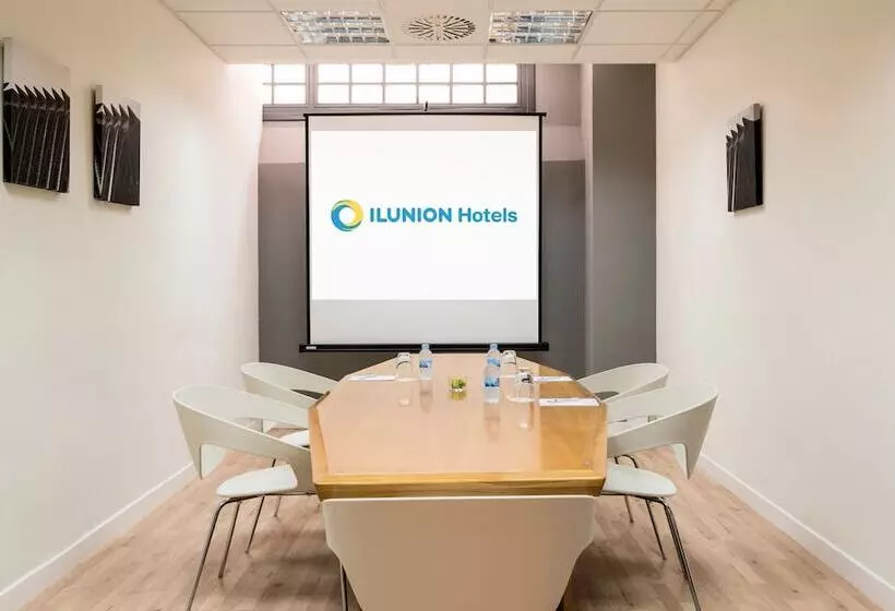 Отель Ilunion Romareda