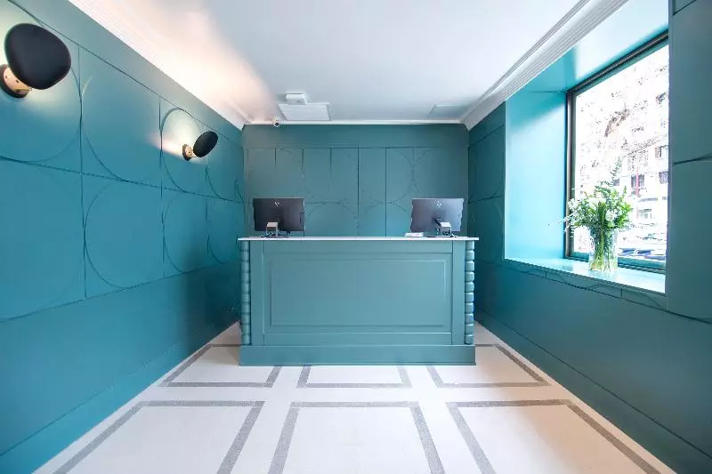 هتل Petit Palace Puerta De Triana