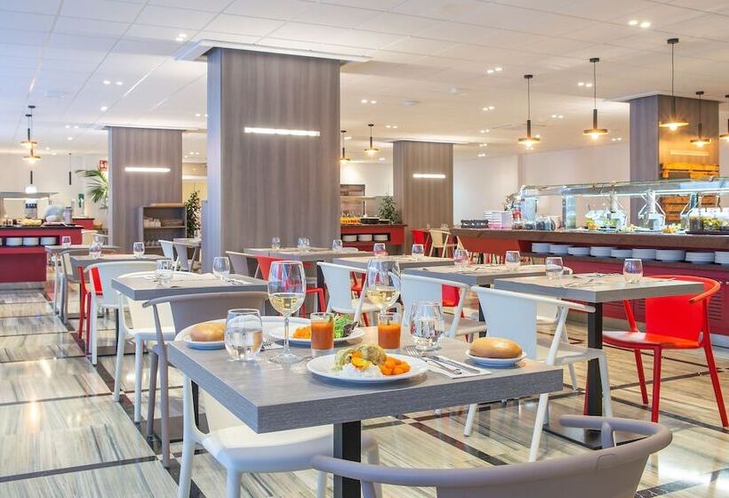 Отель Salou Sunset By Pierre & Vacances