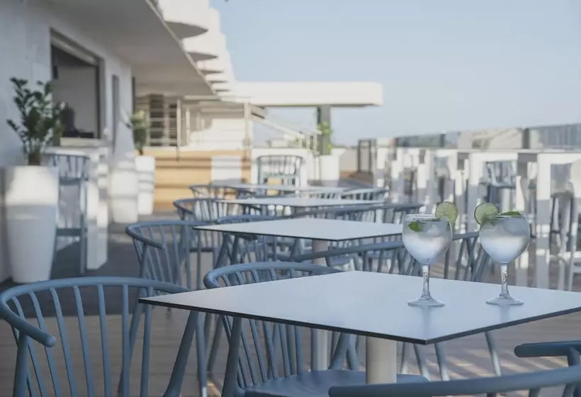 ホテル Salou Sunset By Pierre & Vacances