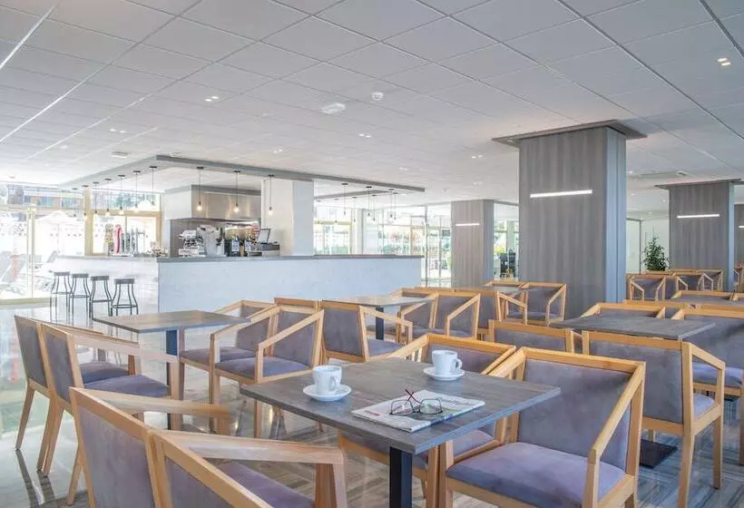 ホテル Salou Sunset By Pierre & Vacances