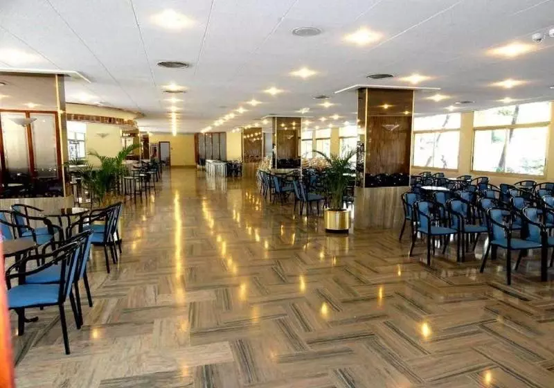 ホテル Salou Sunset By Pierre & Vacances