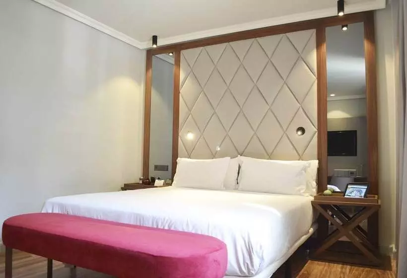 ホテル Silken Palacio Uribarren