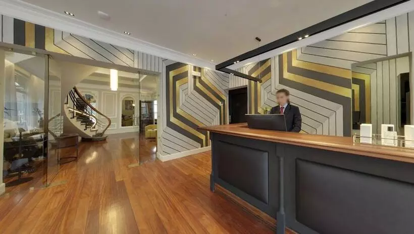 ホテル Silken Palacio Uribarren