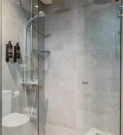 هتل Virgen De Los Reyes