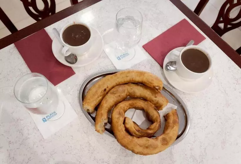 هتل Virgen De Los Reyes