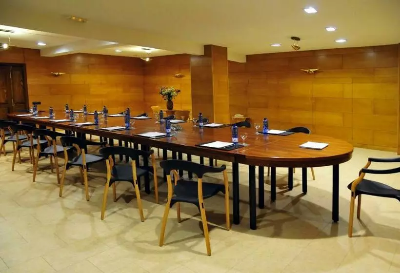 Hotel Zenit Dos Infantas