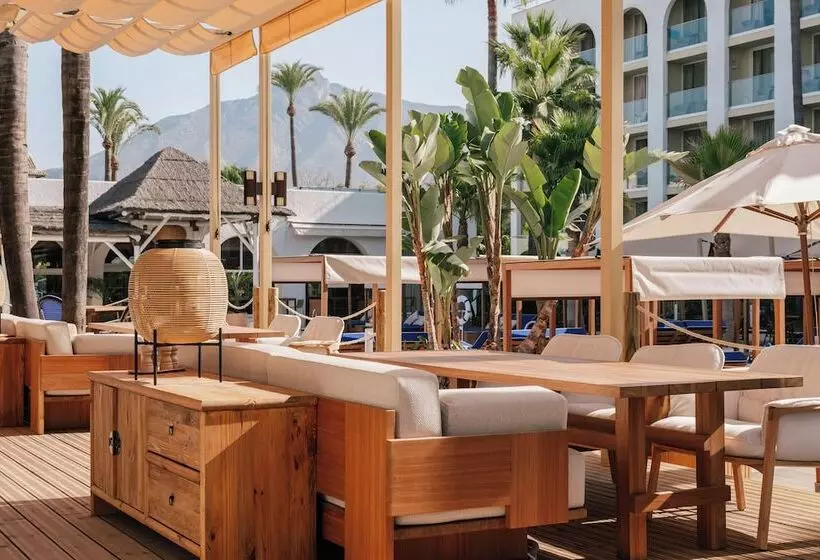 Отель ME Marbella by Meliá