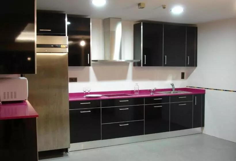 Albergue Revolutum Hostel