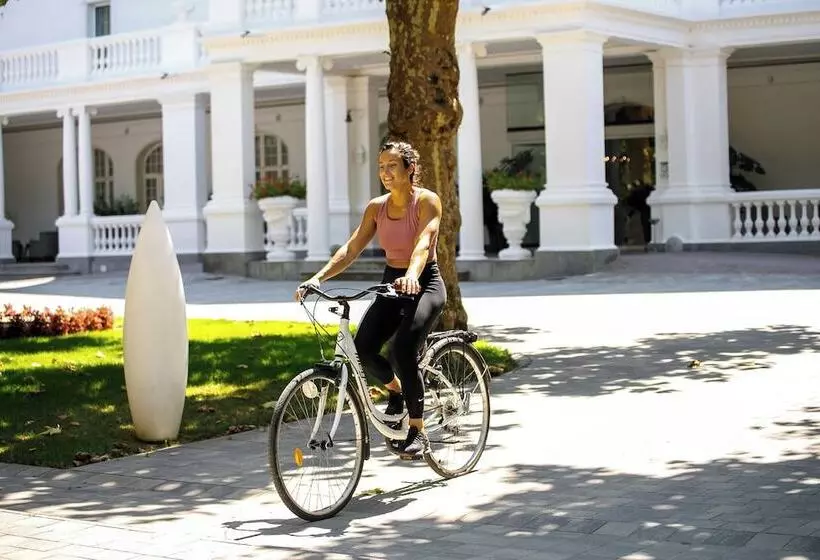 בית מלון כפרי Balneari Termes Orion