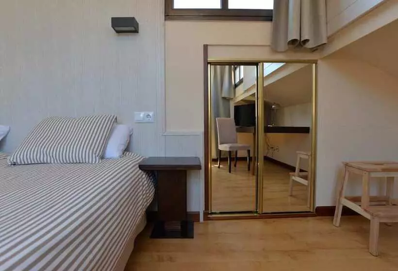 فندق Hostal Concejo