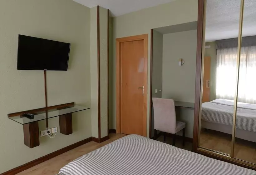 فندق Hostal Concejo