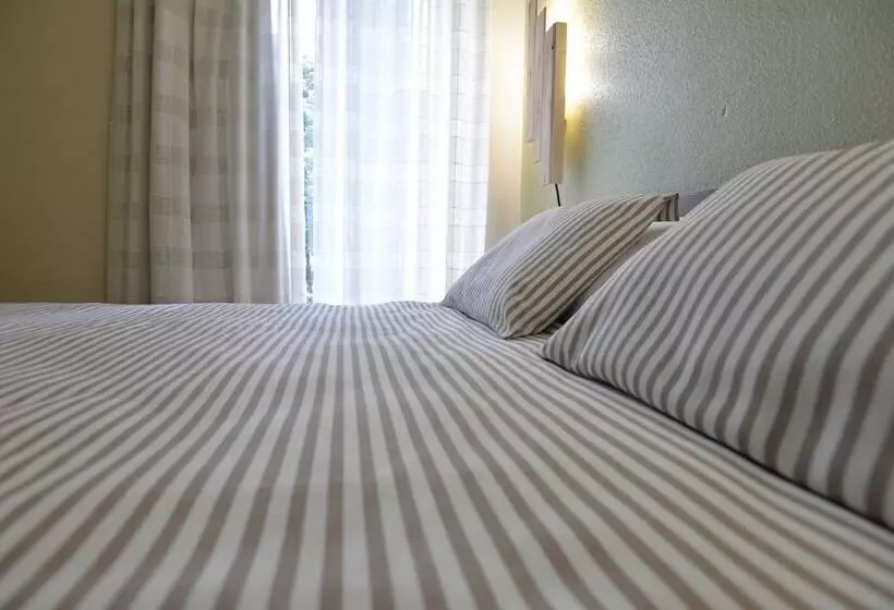 فندق Hostal Concejo