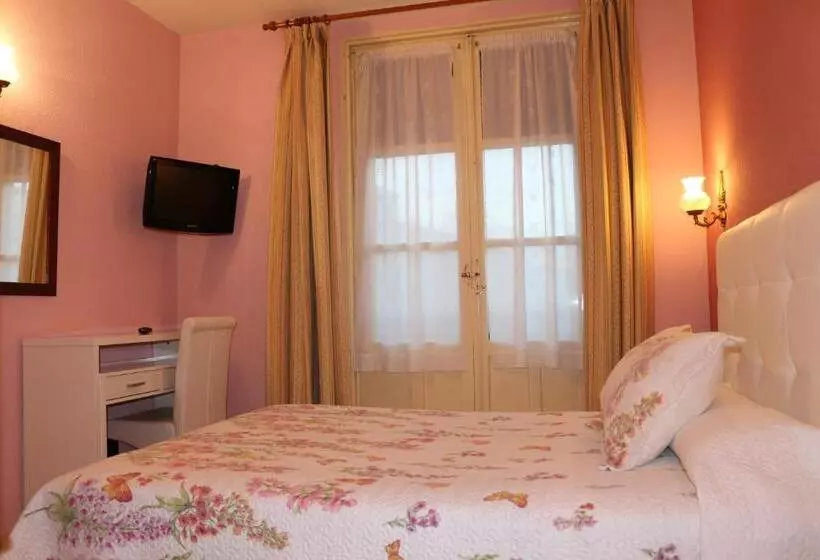 فندق Hostal Don Jaime I Y Ii