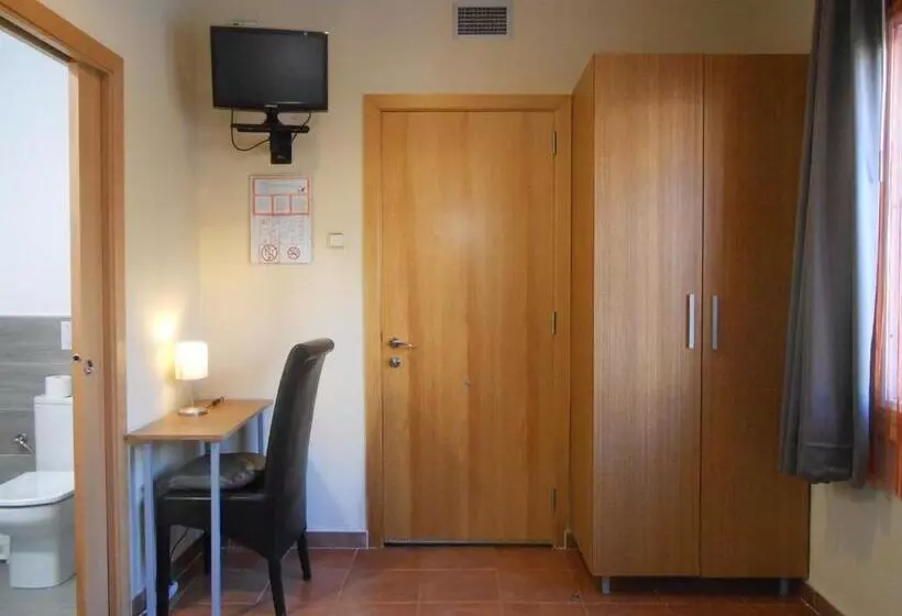 فندق Hostal El Callejon