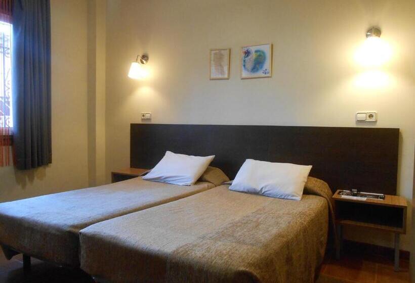 هتل Hostal El Callejon