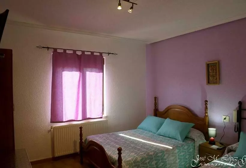 فندق Hostal Restaurante El Final