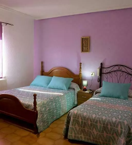 فندق Hostal Restaurante El Final