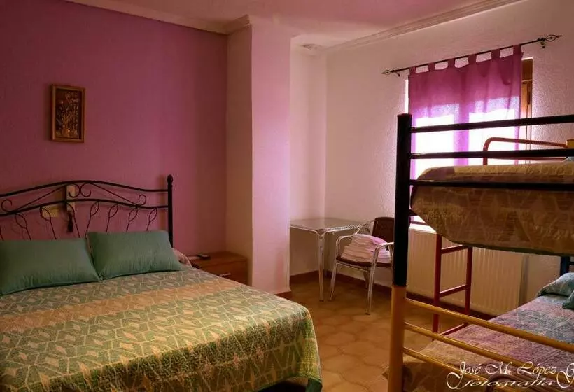 فندق Hostal Restaurante El Final