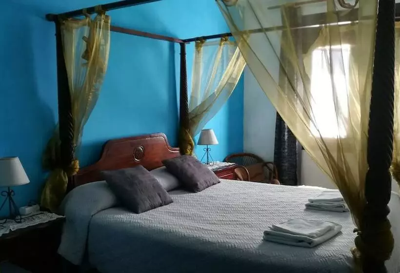 호텔 Hostal Restaurante La Diligencia