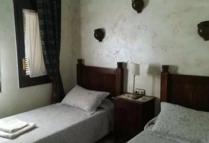 호텔 Hostal Restaurante La Diligencia