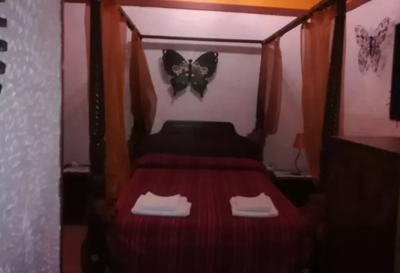 호텔 Hostal Restaurante La Diligencia