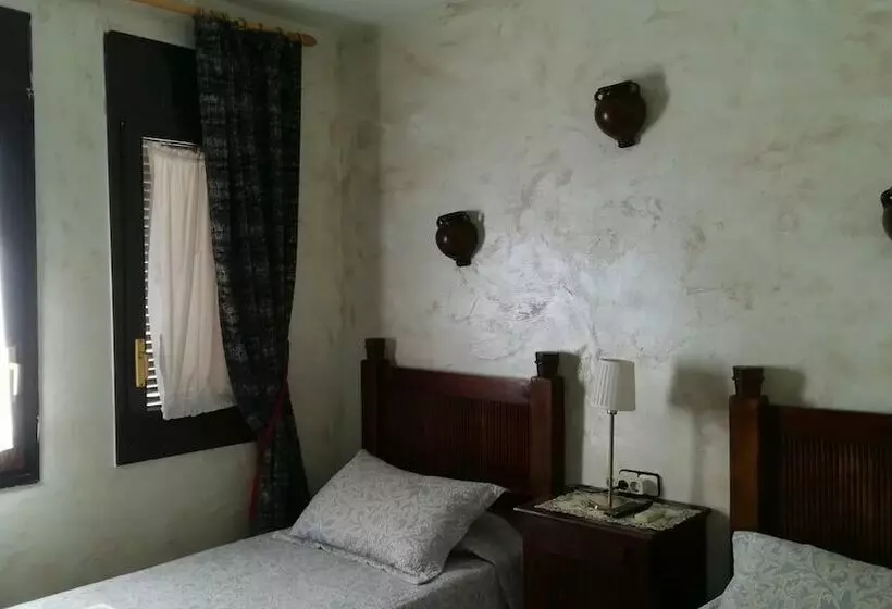 호텔 Hostal Restaurante La Diligencia