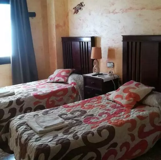 호텔 Hostal Restaurante La Diligencia