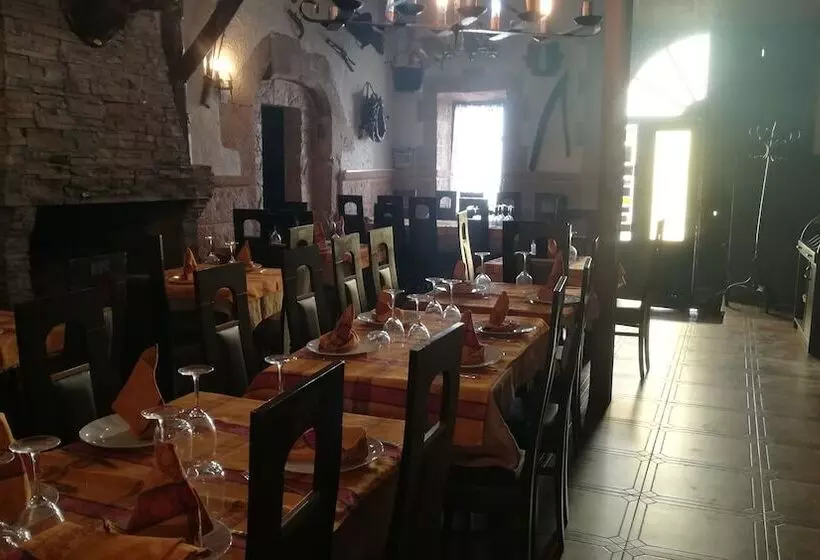 호텔 Hostal Restaurante La Diligencia