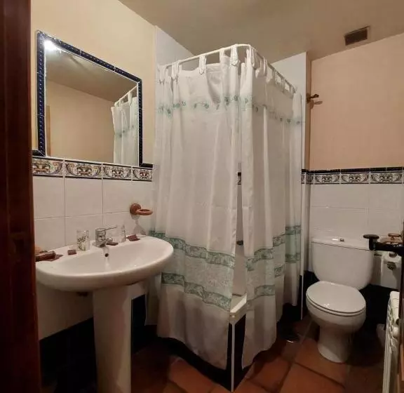 ホテル Hostal Restaurante Villa De Sepúlveda