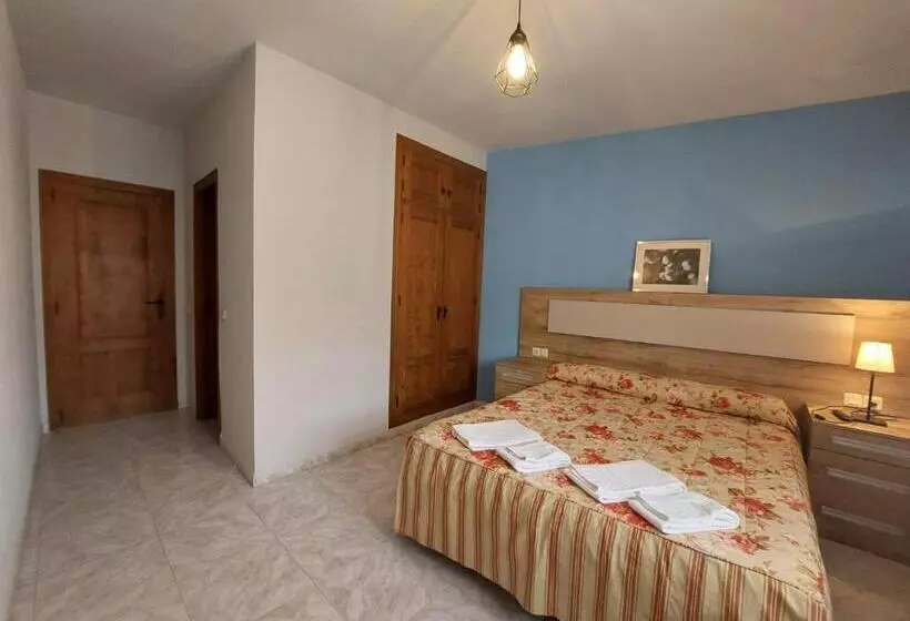 ホテル Hostal Restaurante Villa De Sepúlveda