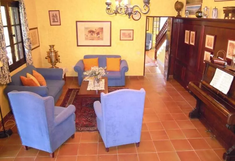 Отель La Hacienda De Anzo