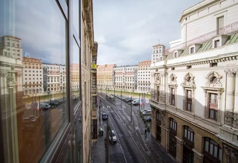 Hotel Petit Palace Arana Bilbao