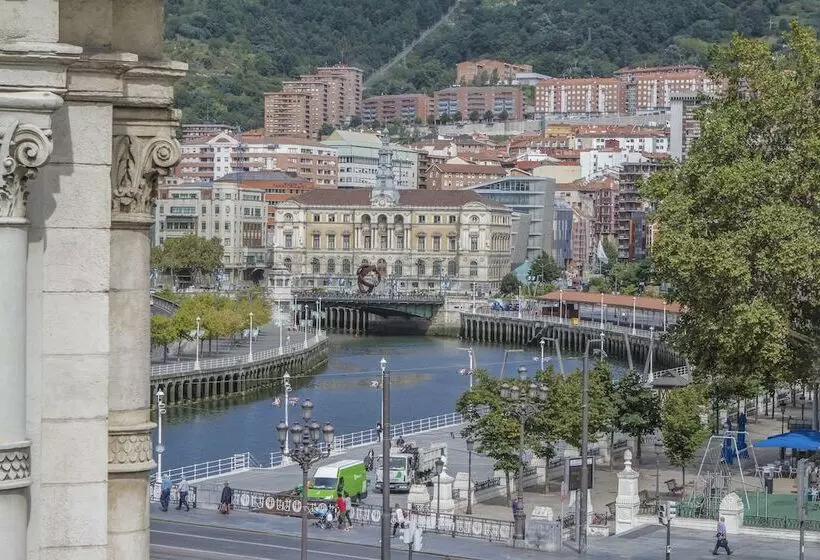 Hotel Petit Palace Arana Bilbao