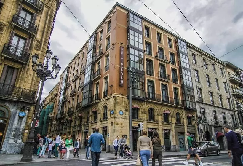 Hotel Petit Palace Arana Bilbao