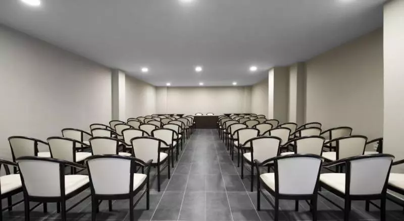 Kn Aparthotel Columbus