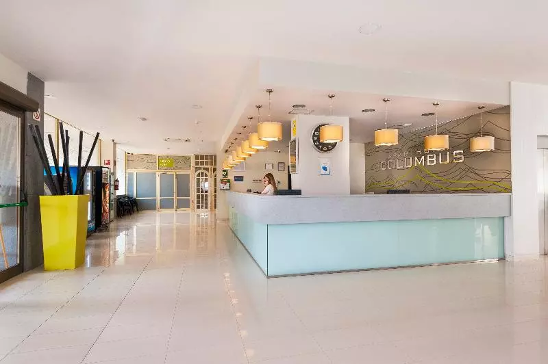 Kn Aparthotel Columbus